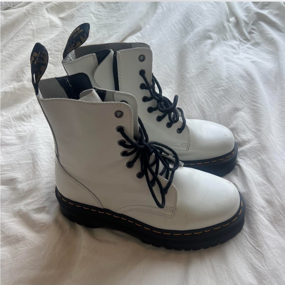 White platform Doc Martin - Picture 2 of 4